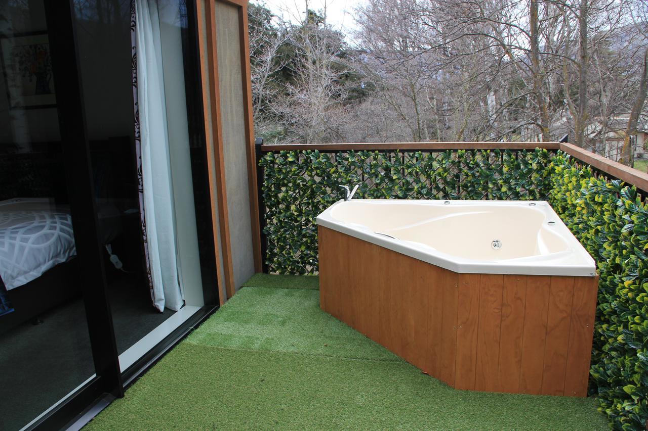 Private Hideaway Villa Wanaka Exteriör bild